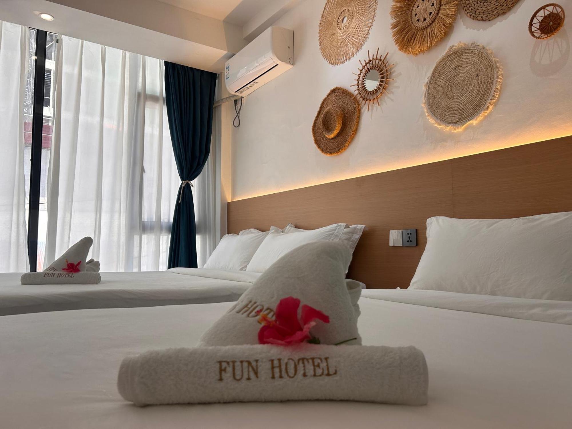 Fun Hotel Panglao Exterior foto